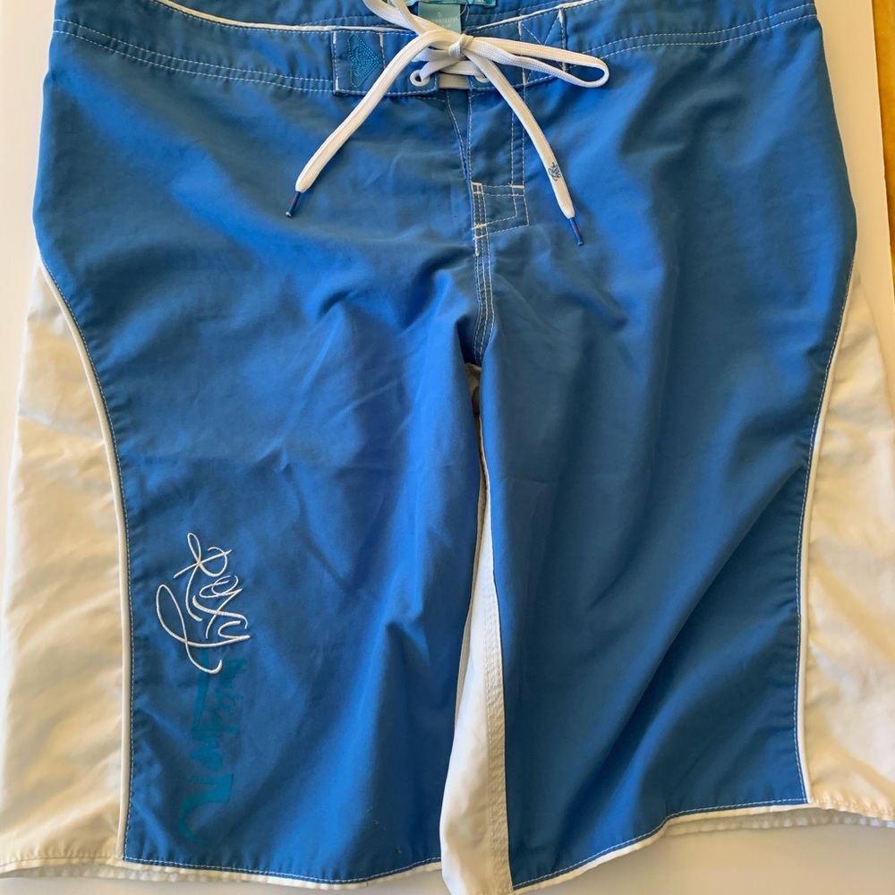 Roxy 11” boardshorts